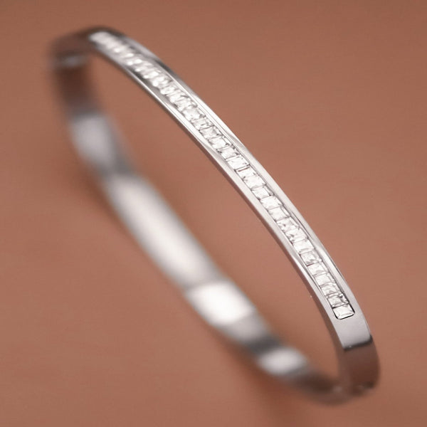 The Everyday Bangle Bracelet - Silver