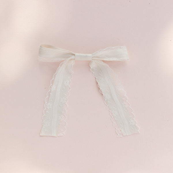 Coquette Lace Bow Hair Clip - Ivory