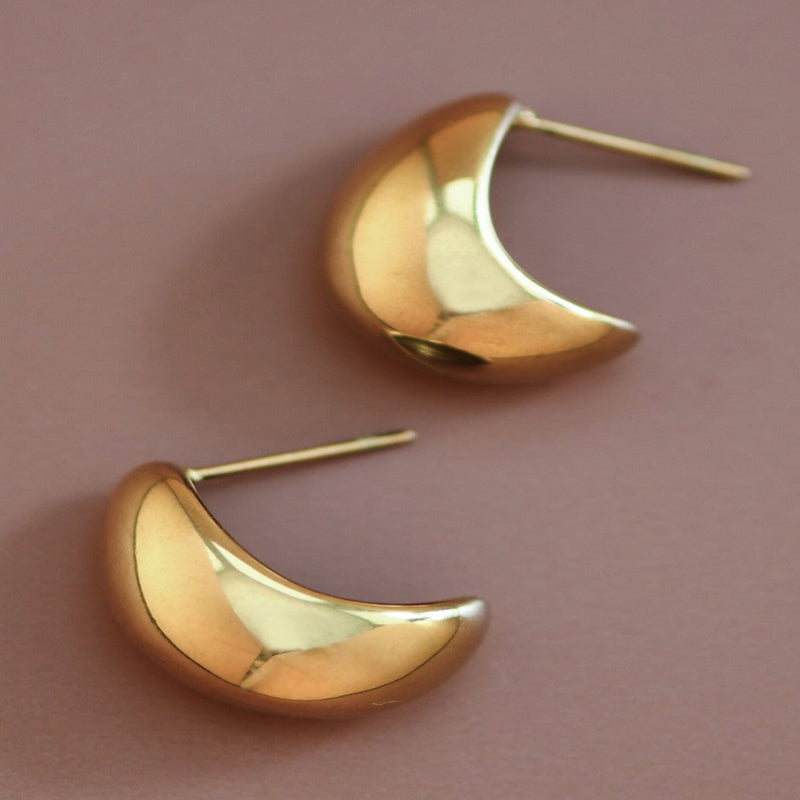 The Oval Statement Earrings - Gold