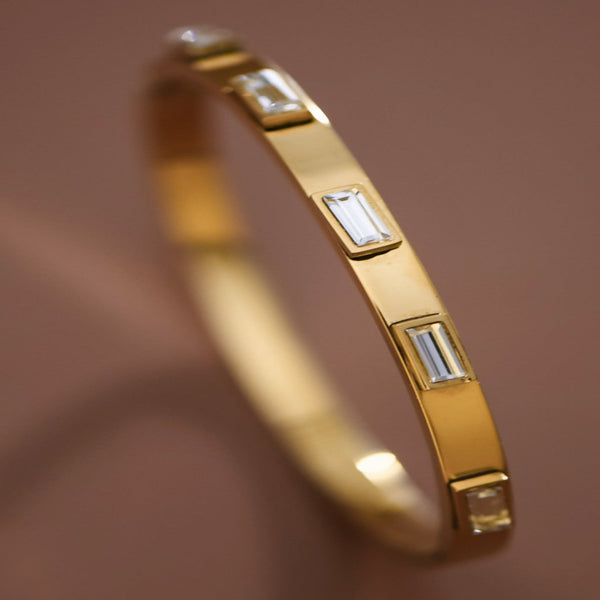 Classic Hinged Bangle Bracelet - Gold