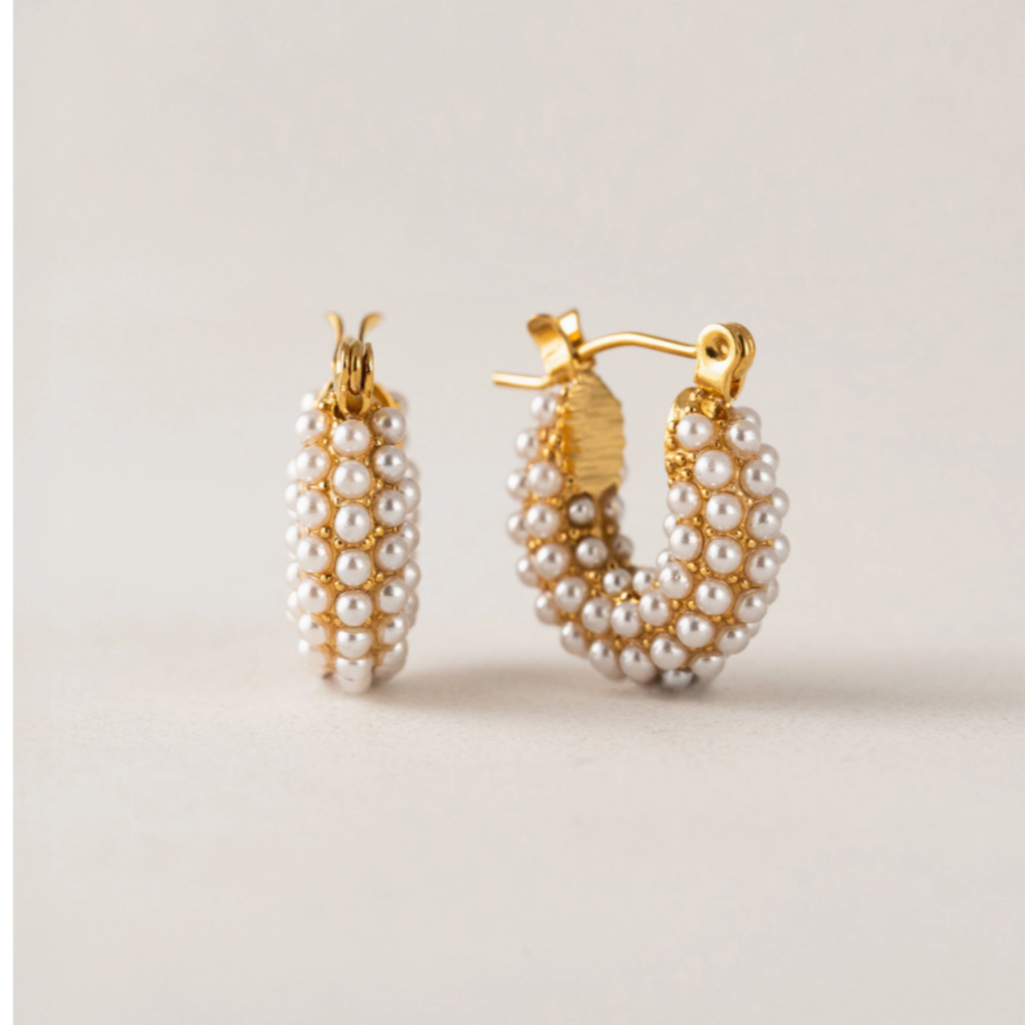 Perla Hoop Earrings - Gold – The English Rose Boutique